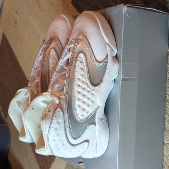 Nike Air Jordan OG White Metallic Silver Sneakers - Picture 1 of 6